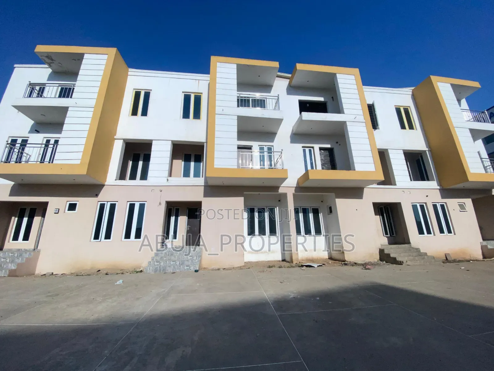 4bdrm Duplex in Guzape District for sale