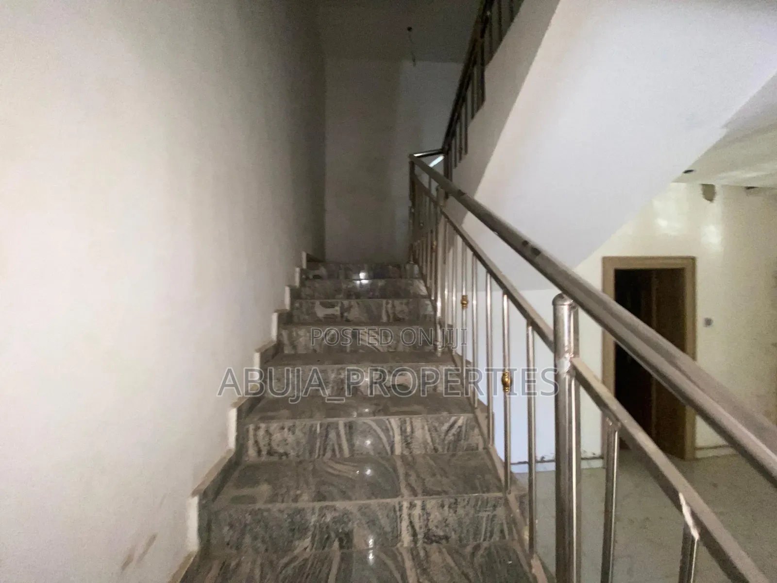4bdrm Duplex in Guzape District for sale