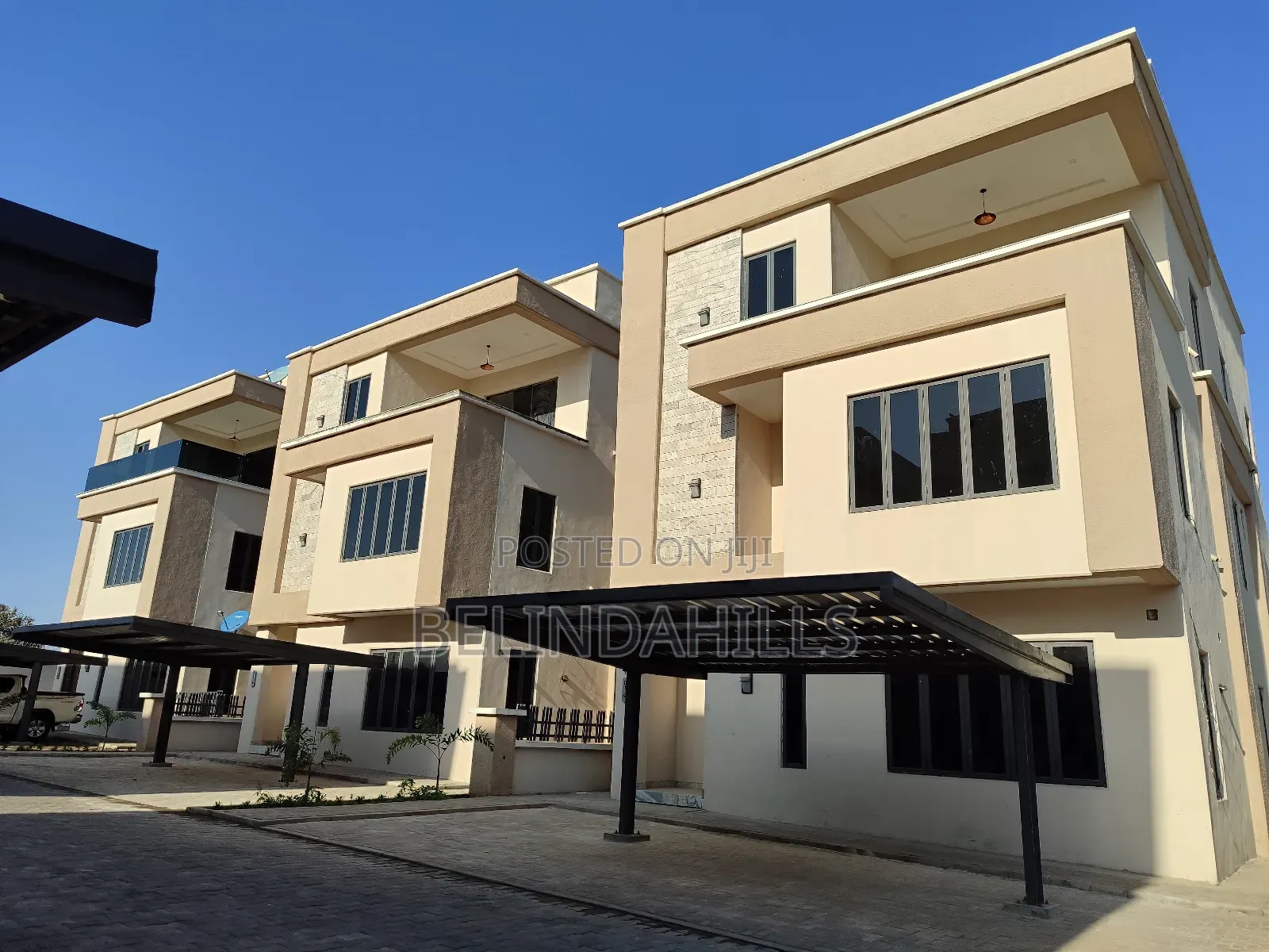 6bdrm Duplex in Zone 7 / Wuse for sale