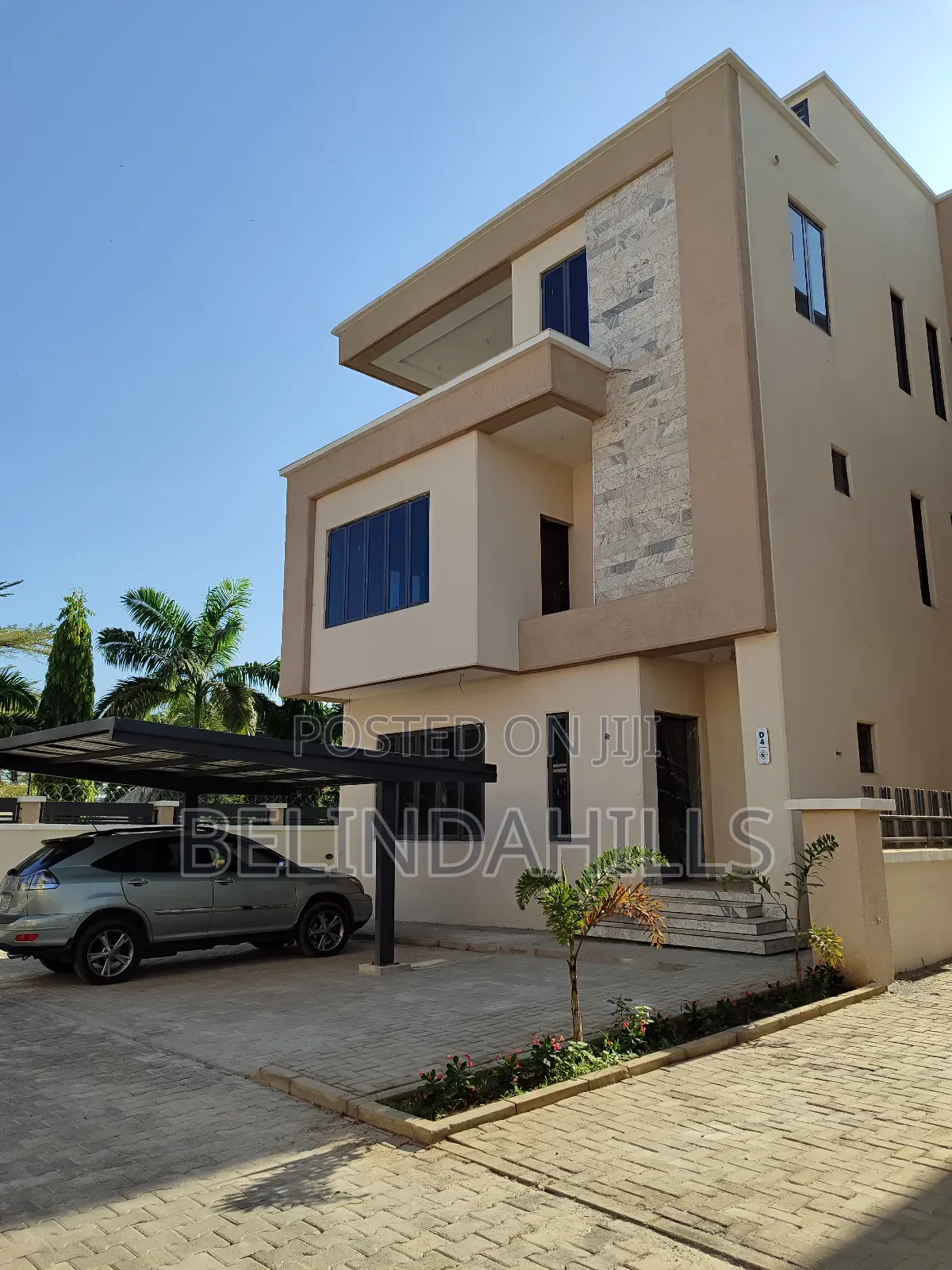 6bdrm Duplex in Zone 7 / Wuse for sale