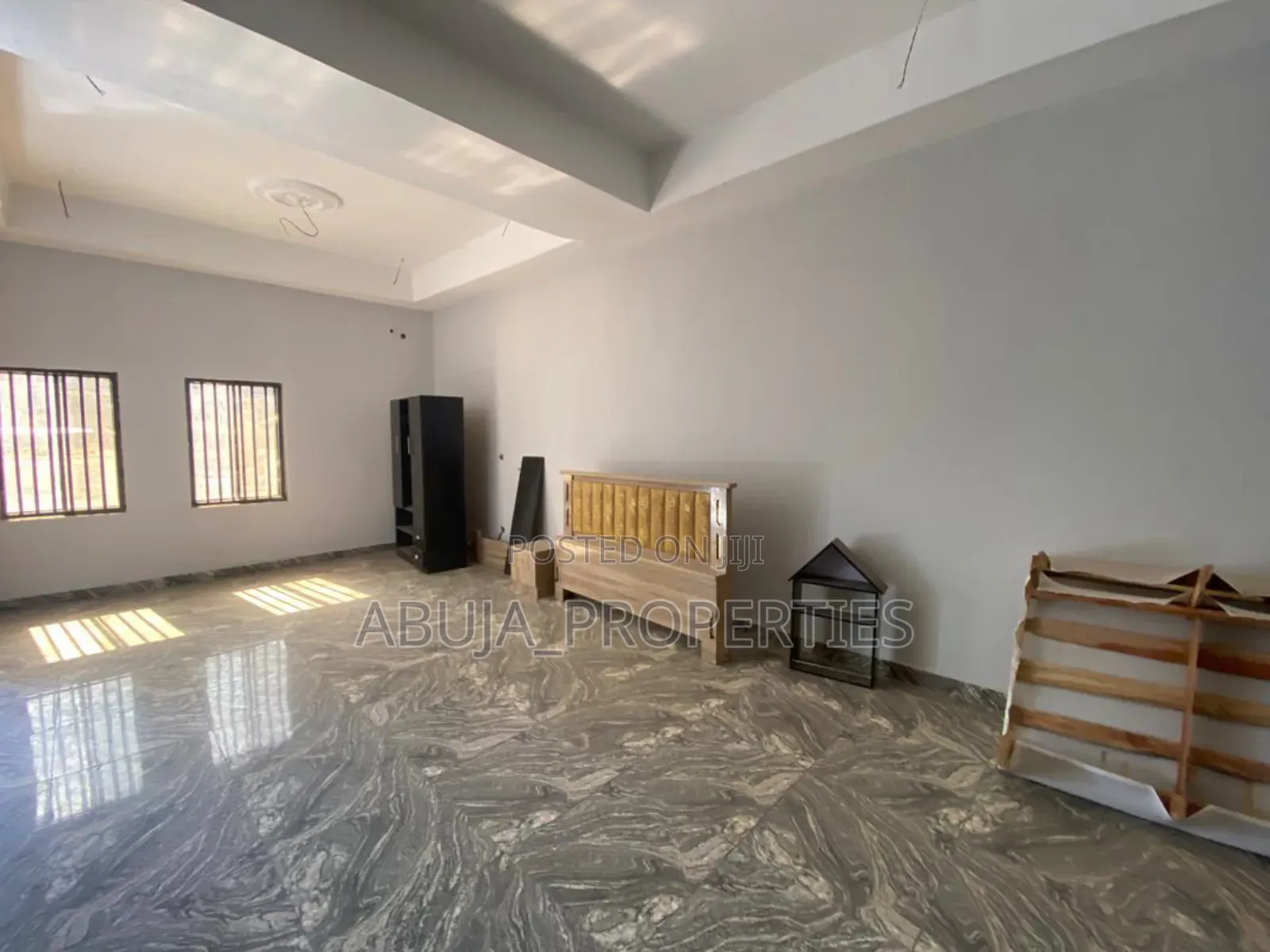4bdrm Duplex in In A Secured And, Guzape District for rent
