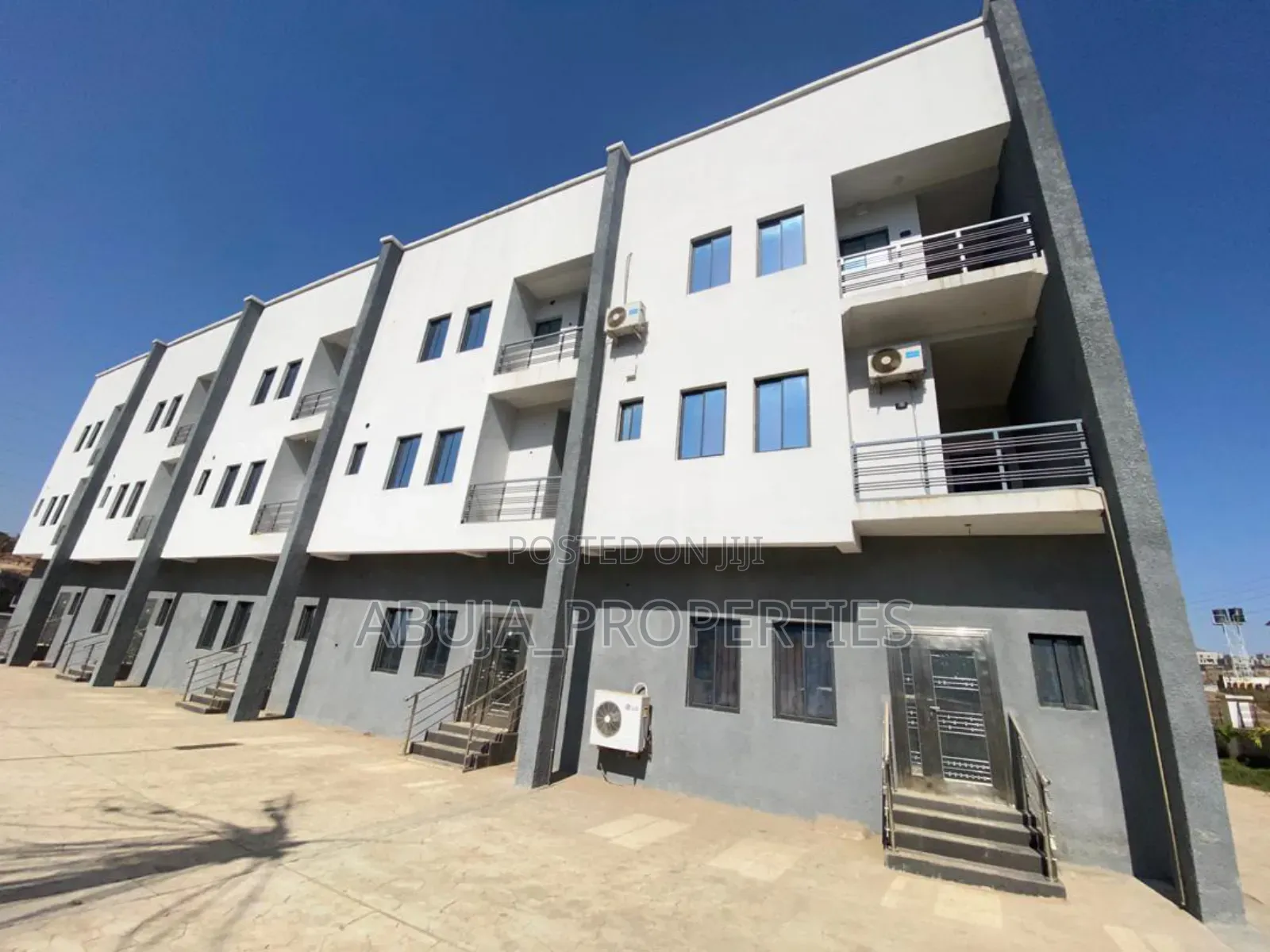 4bdrm Duplex in In A Secured And, Guzape District for rent