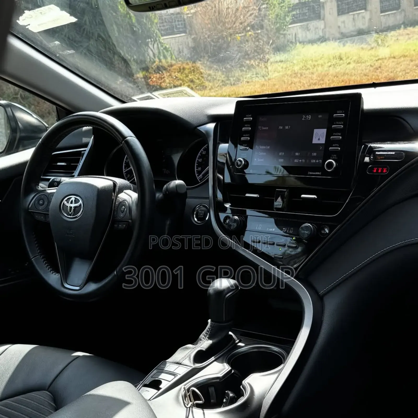 Toyota Camry SE 2023 Black