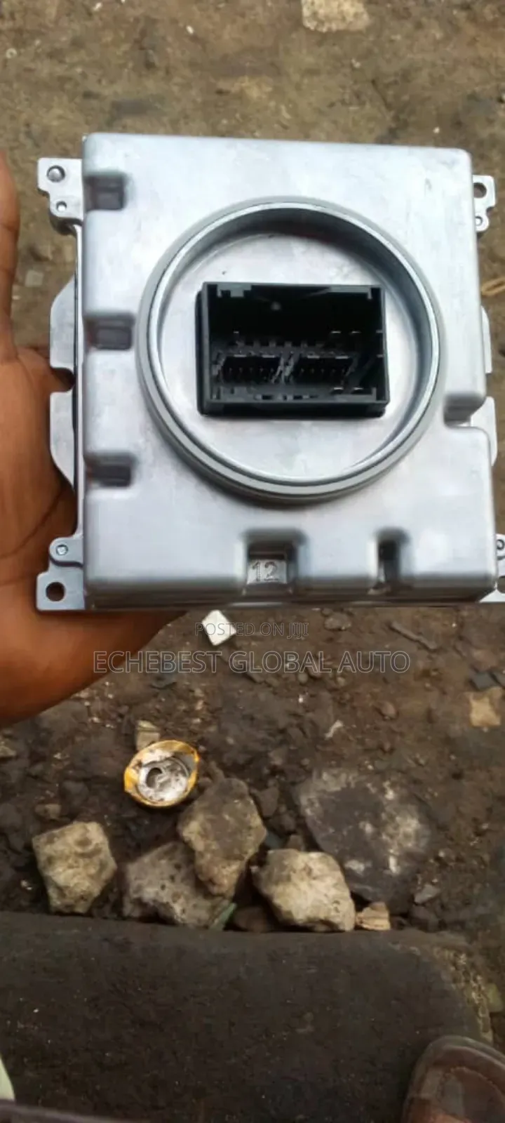 Porsche Cayenne Charger. 2013 Model