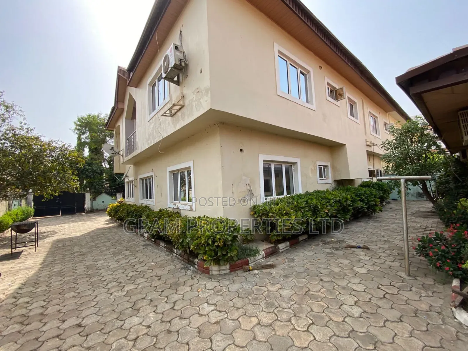 5bdrm Duplex in Judges Quarters, Gwarinpa for sale