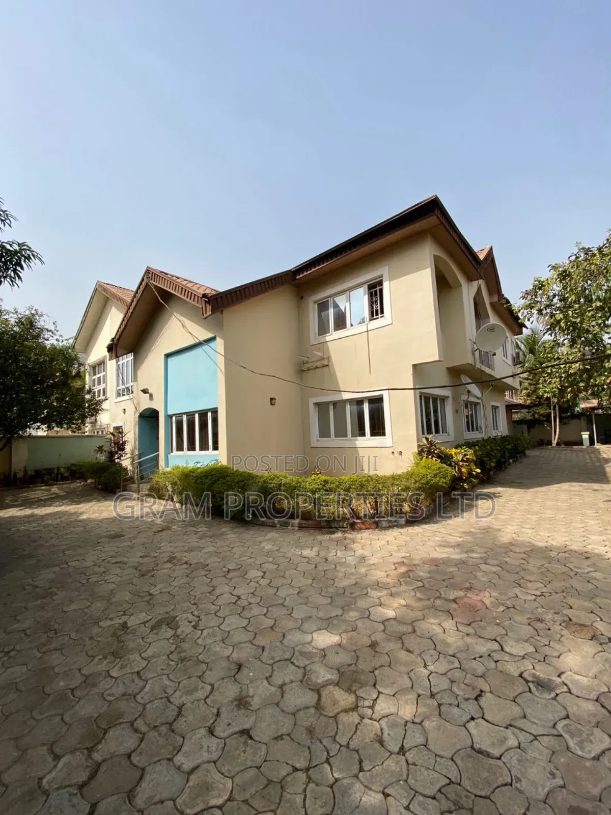 5bdrm Duplex in Judges Quarters, Gwarinpa for sale