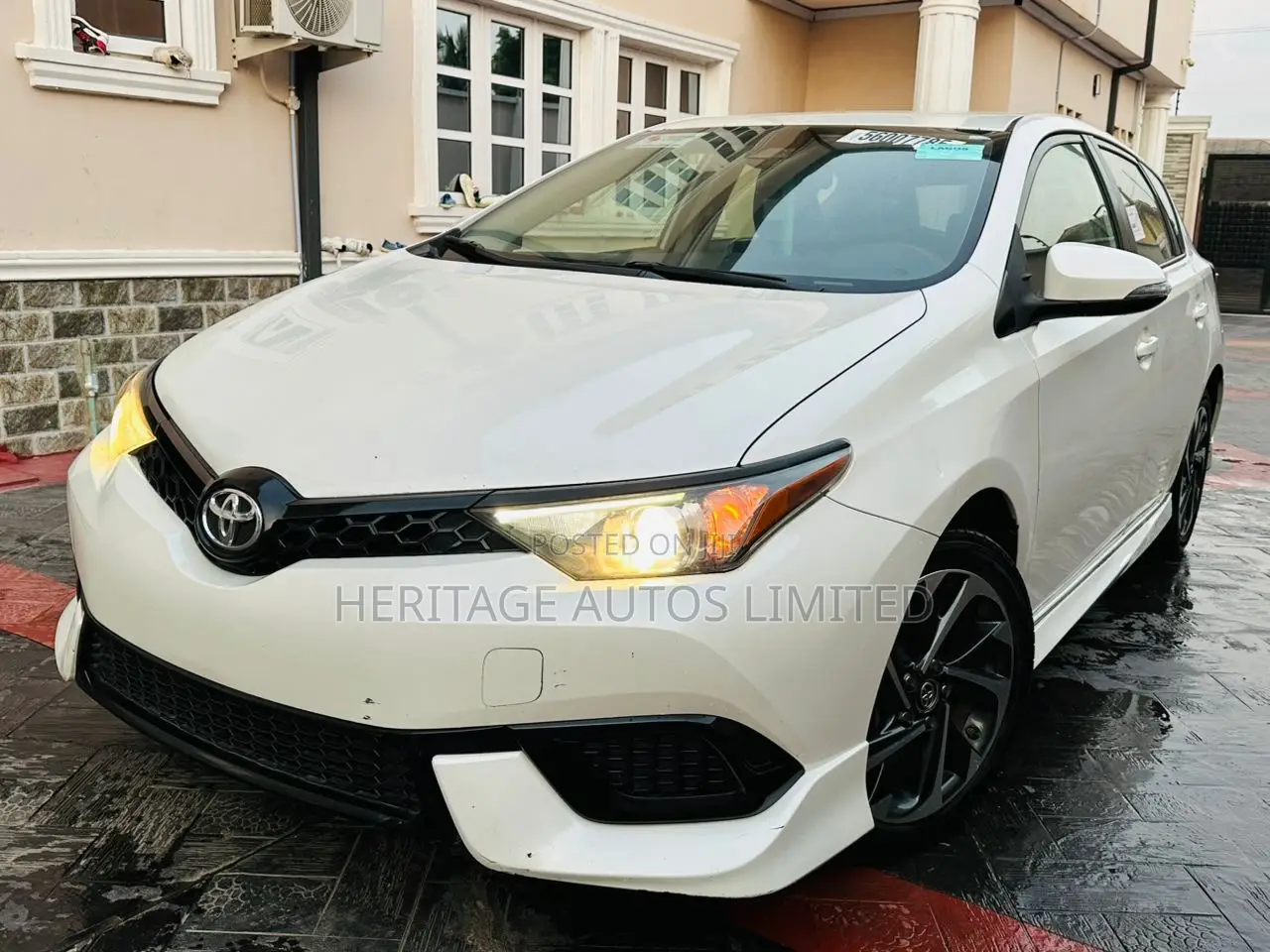 Toyota Corolla 2018 White