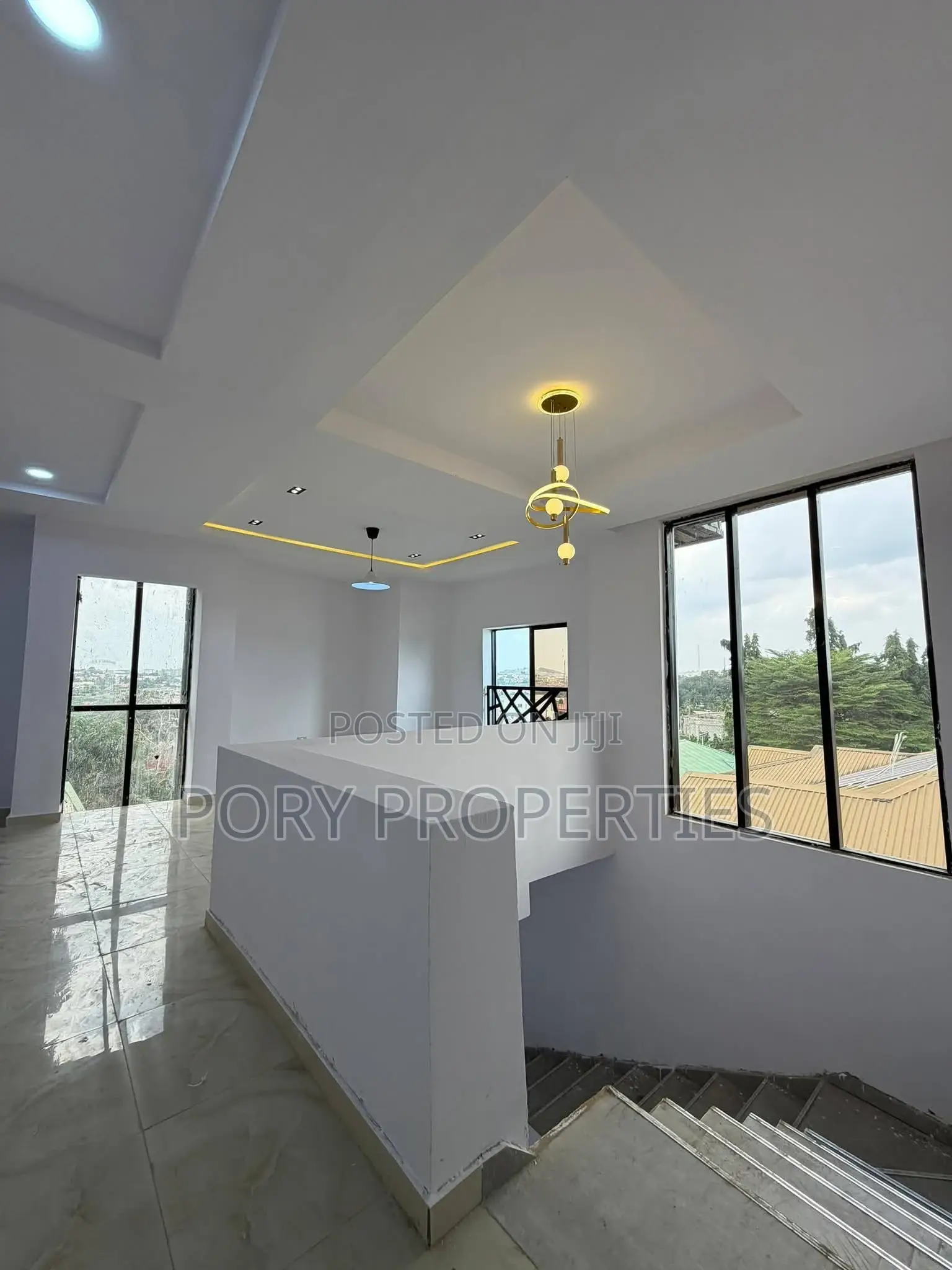 Furnished 4bdrm Duplex in Alalubosa for sale