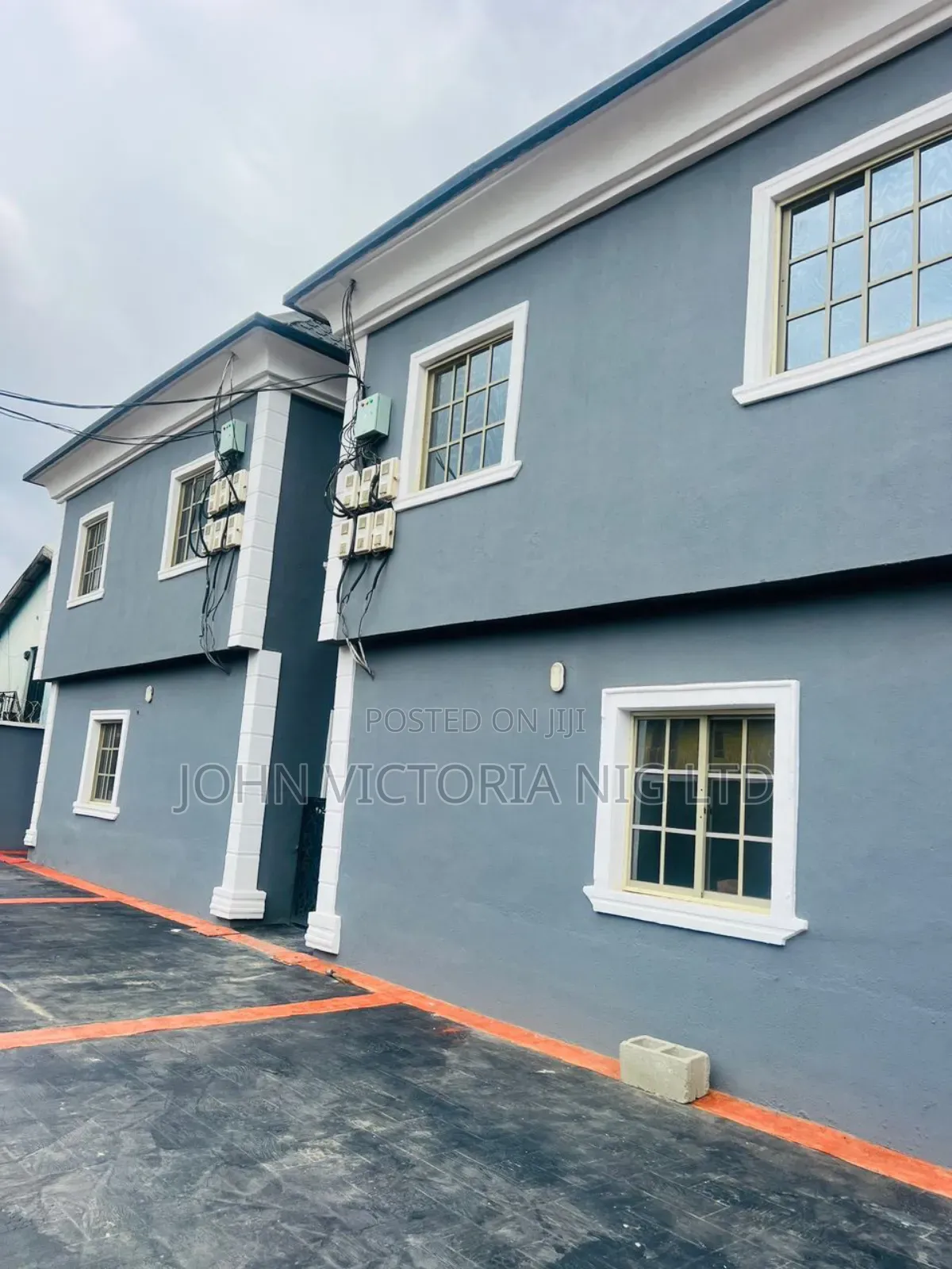 20bdrm Block of Flats in Igondu Phase 1, Back, Ikotun/Igando for sale