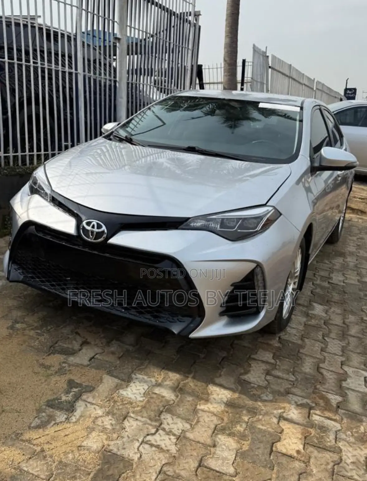 Toyota Corolla S 4dr Sedan (1.8L 4cyl CVT) 2016 Silver