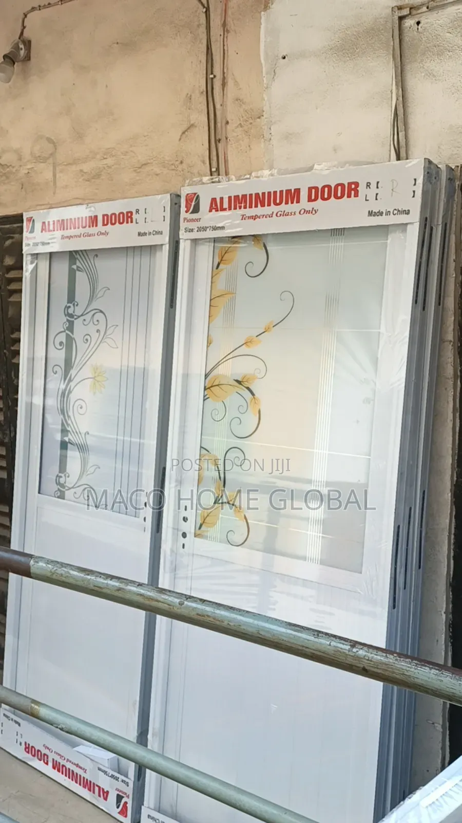 Aluminum Toilet Half Glass 750size