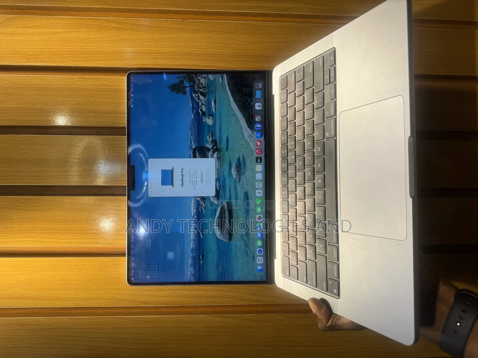 Laptop Apple MacBook Pro 2020 M1 6GB Apple M1 Max HDD+SSD 2T