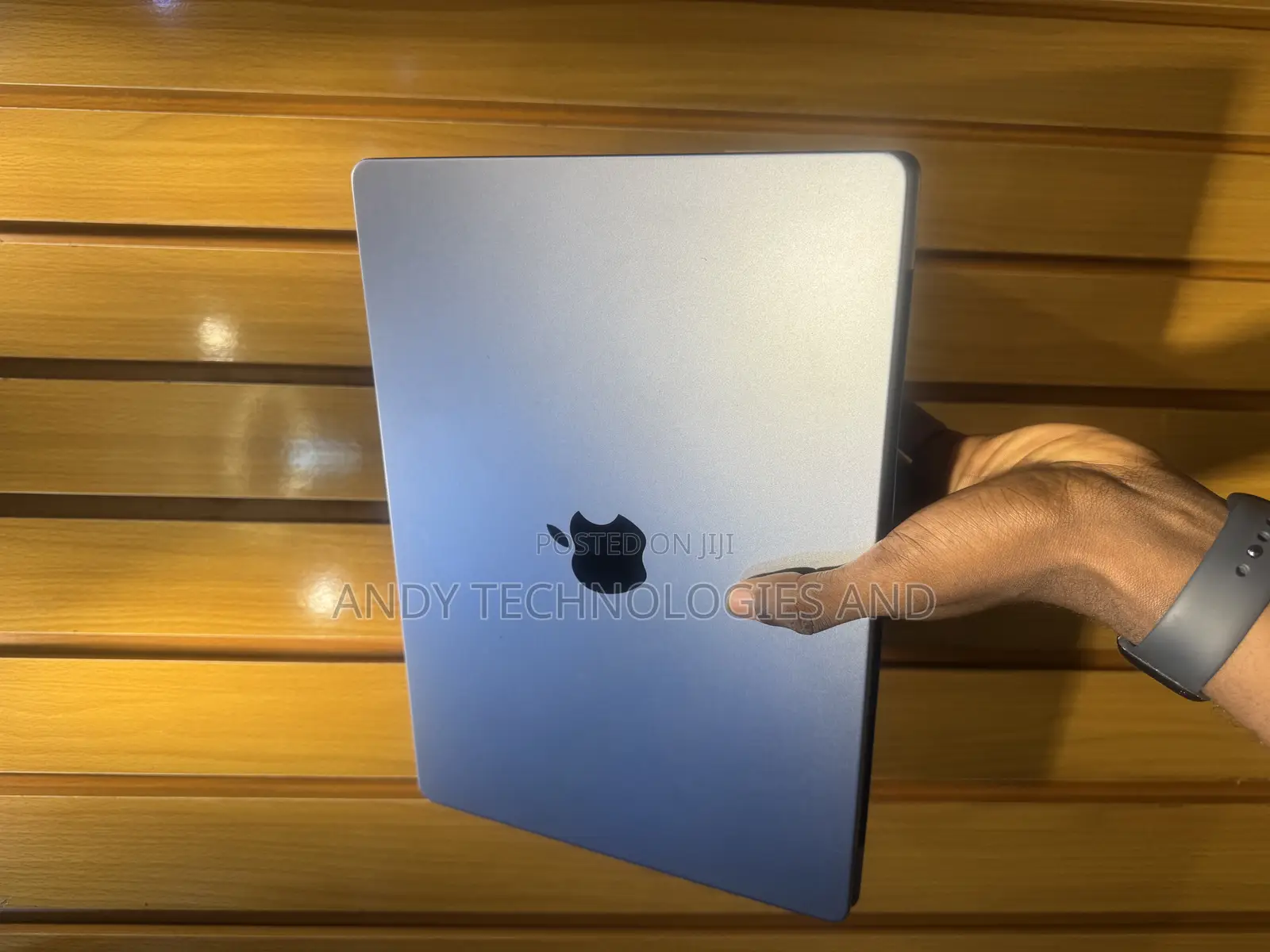 Laptop Apple MacBook Pro 2020 M1 6GB Apple M1 Max HDD+SSD 2T