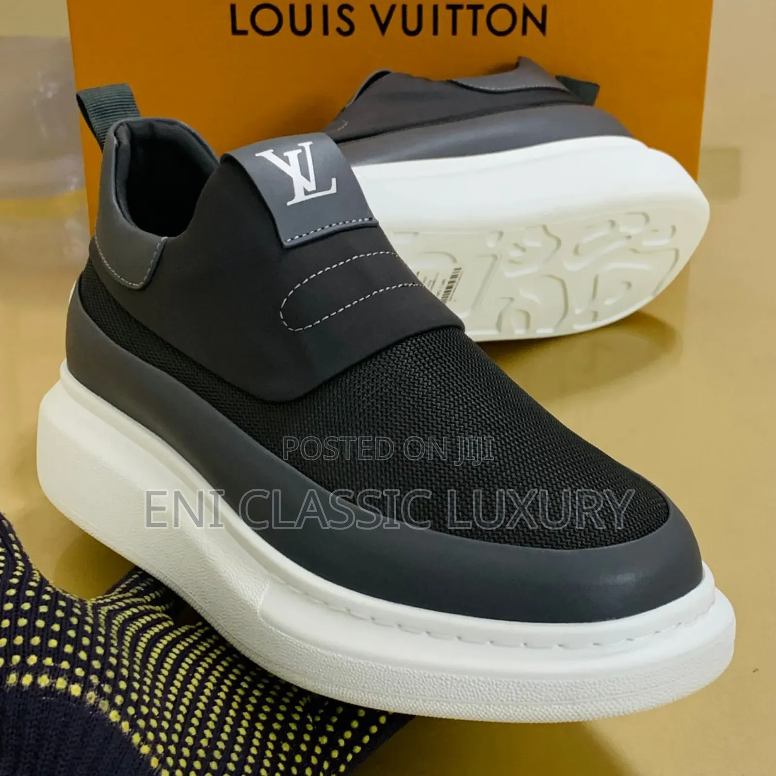Best Quality Luxury Men's Sneakers Louis Vuitton Well Banded Package