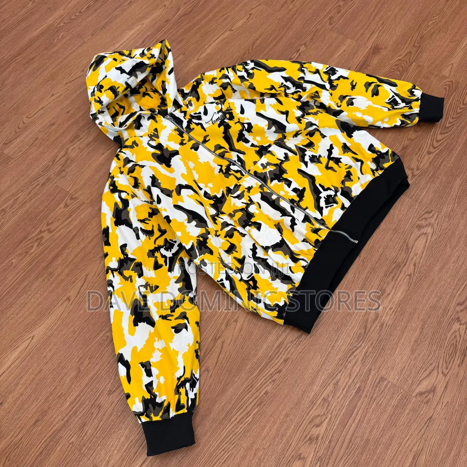 Tomanni Exclusive Checkers and Custom Hoodies