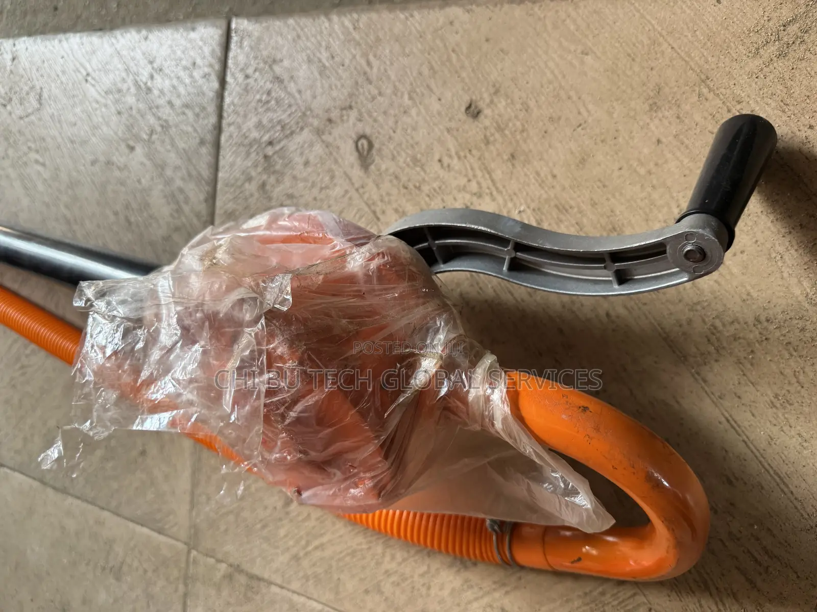 Hand Cranked Pump