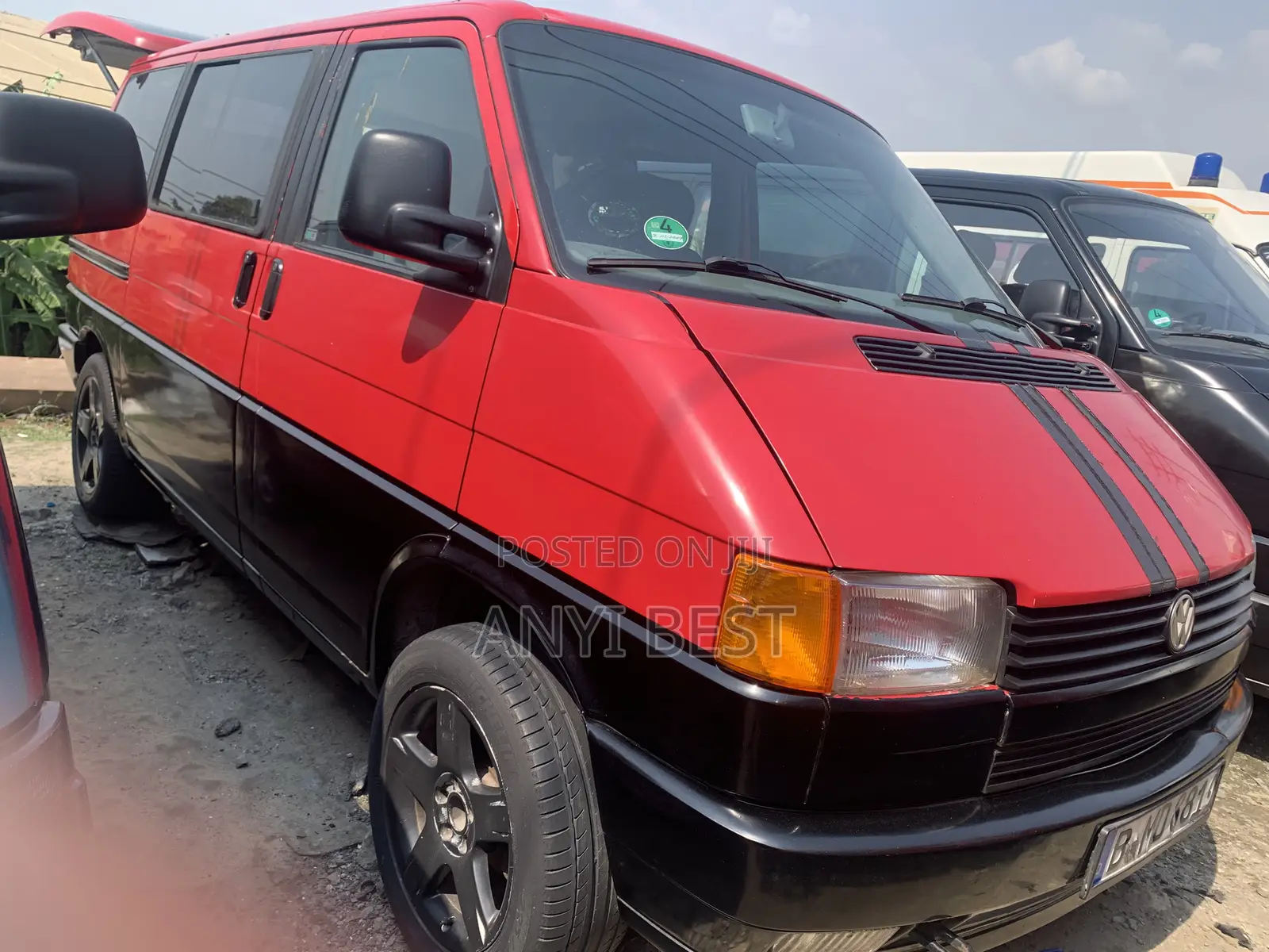 Volkswagen Transporter 2000 Red