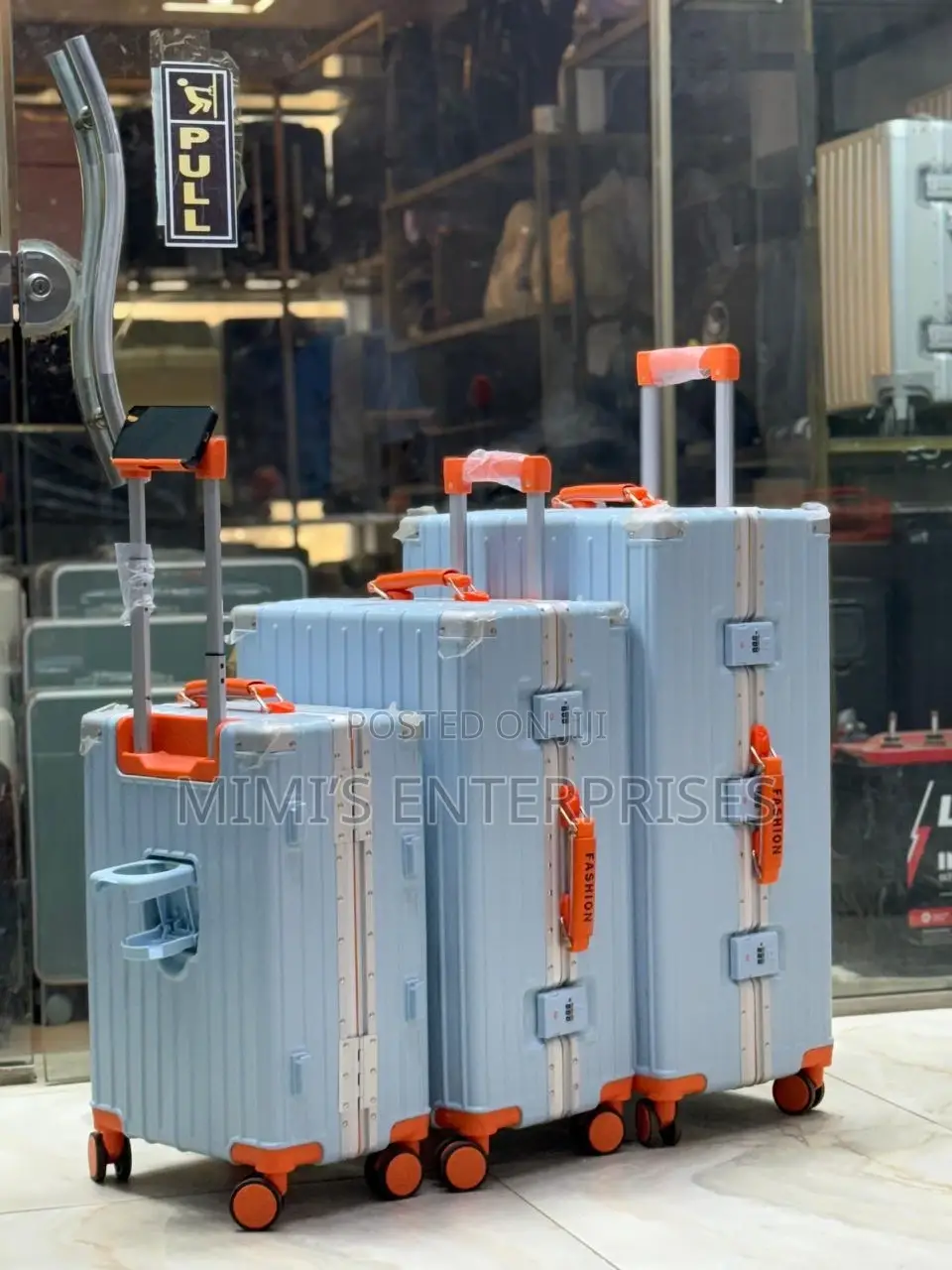 Comfy Set of 3 Aluminum Luggage