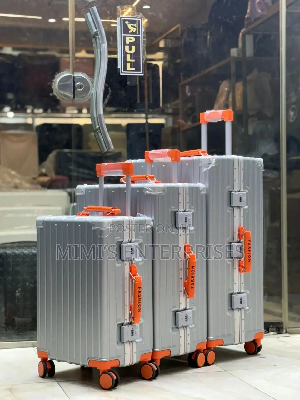 Comfy Set of 3 Aluminum Luggage
