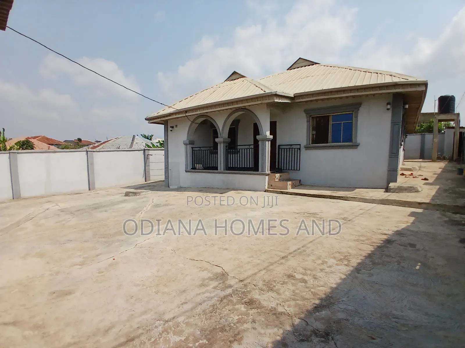 4bdrm Bungalow in Idi Osan, Olodo, Ibadan for sale