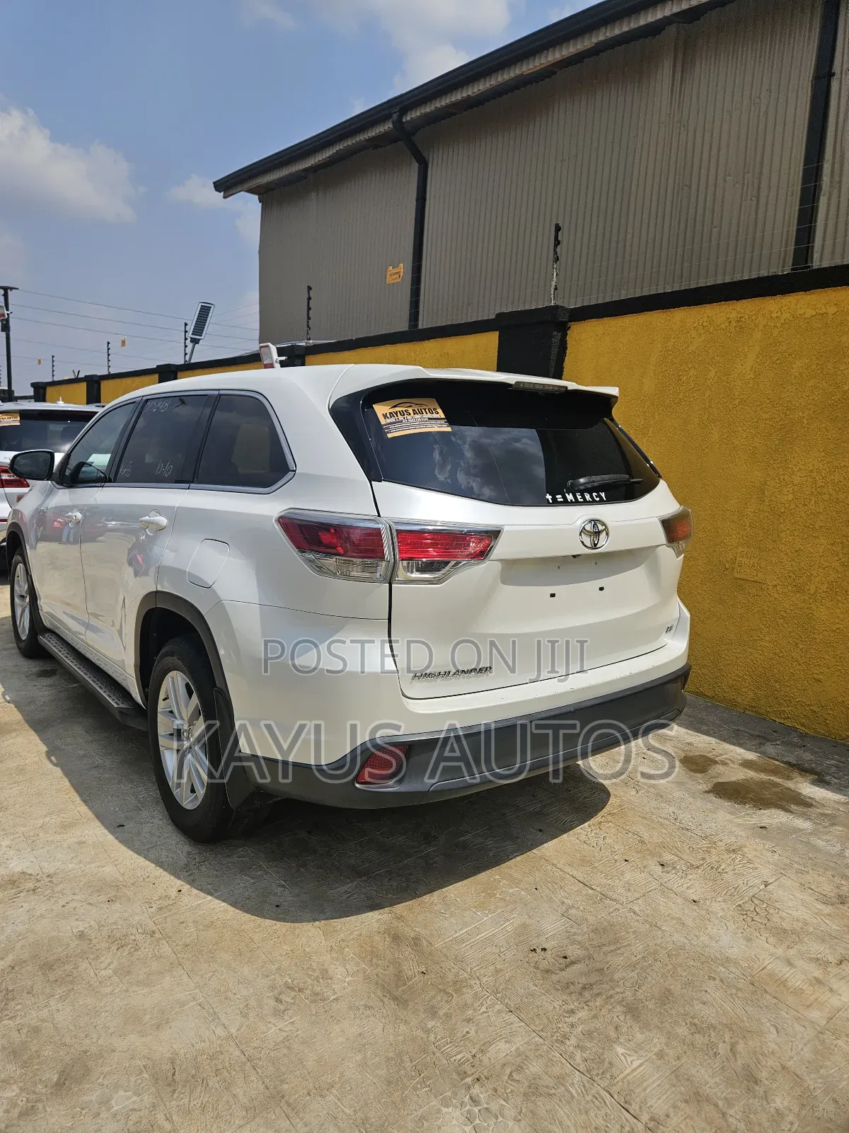 Toyota Highlander LE 4dr SUV (2.7L 4cyl 6A) 2015 White