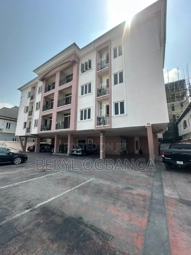 3bdrm Apartment in Chevron for rent