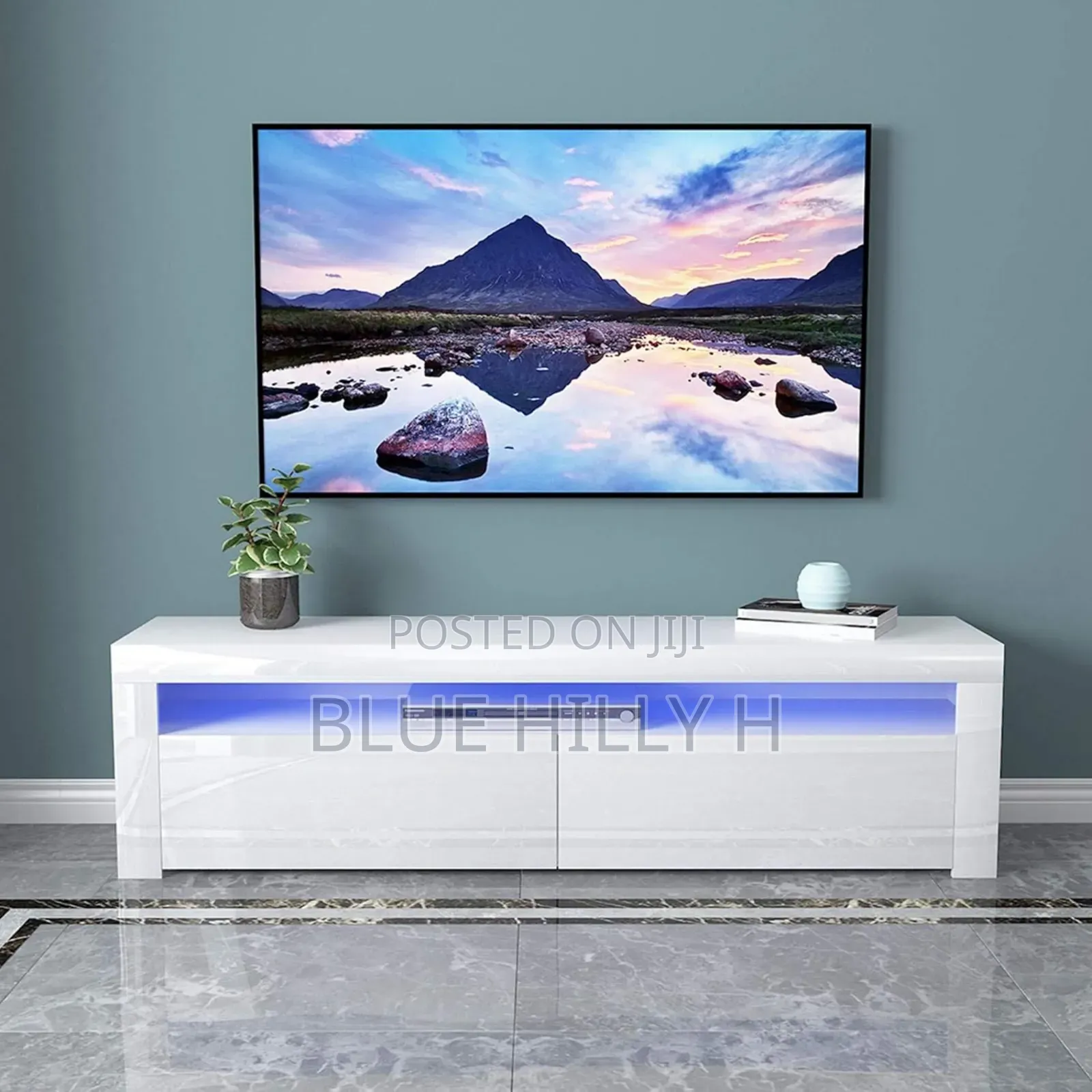 Tv Consoles / Cabinets