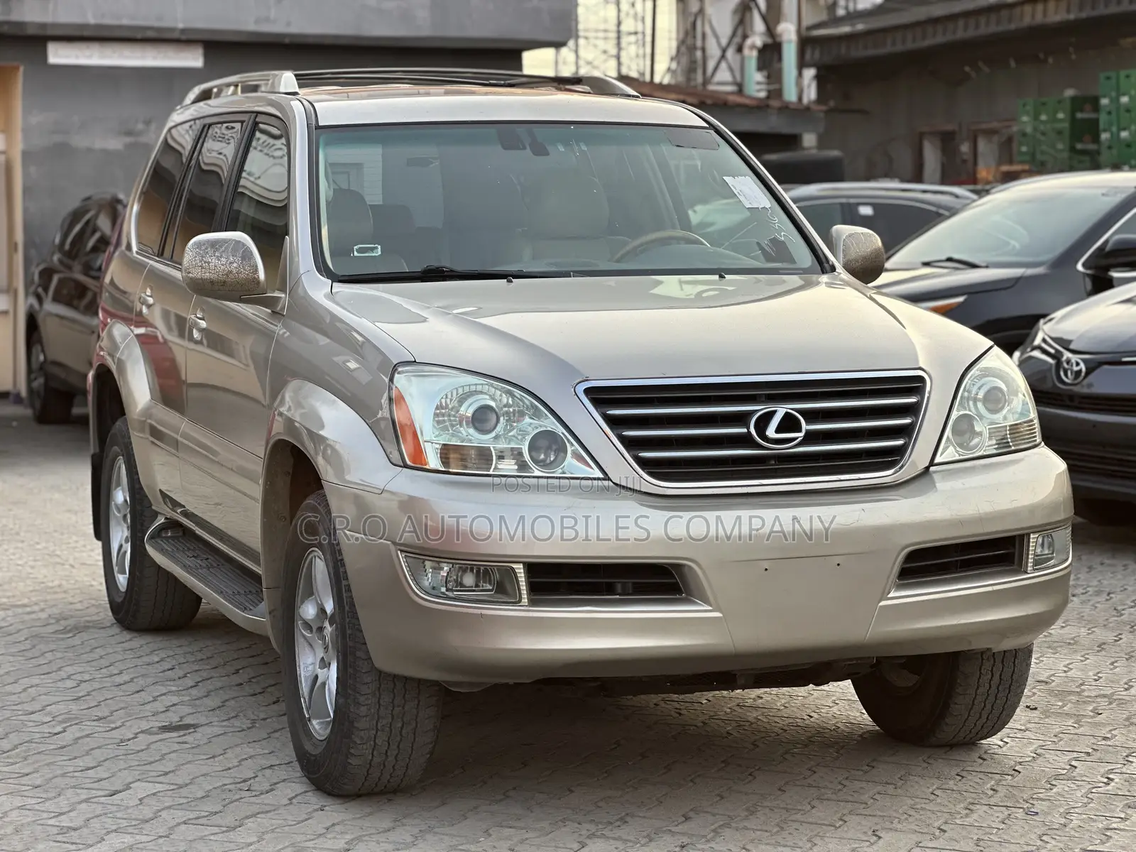 Lexus GX 470 2004 Gold