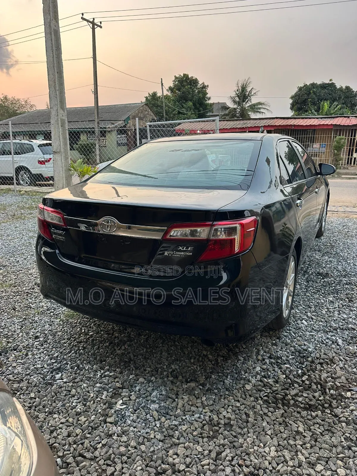 Toyota Camry XLE 4dr Sedan (2.5L 4cyl 6A) 2012 Black