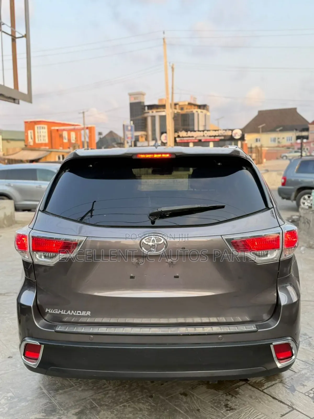 Toyota Highlander Limited V6 4x2 (3.5L 6cyl 6A) 2016 Gray