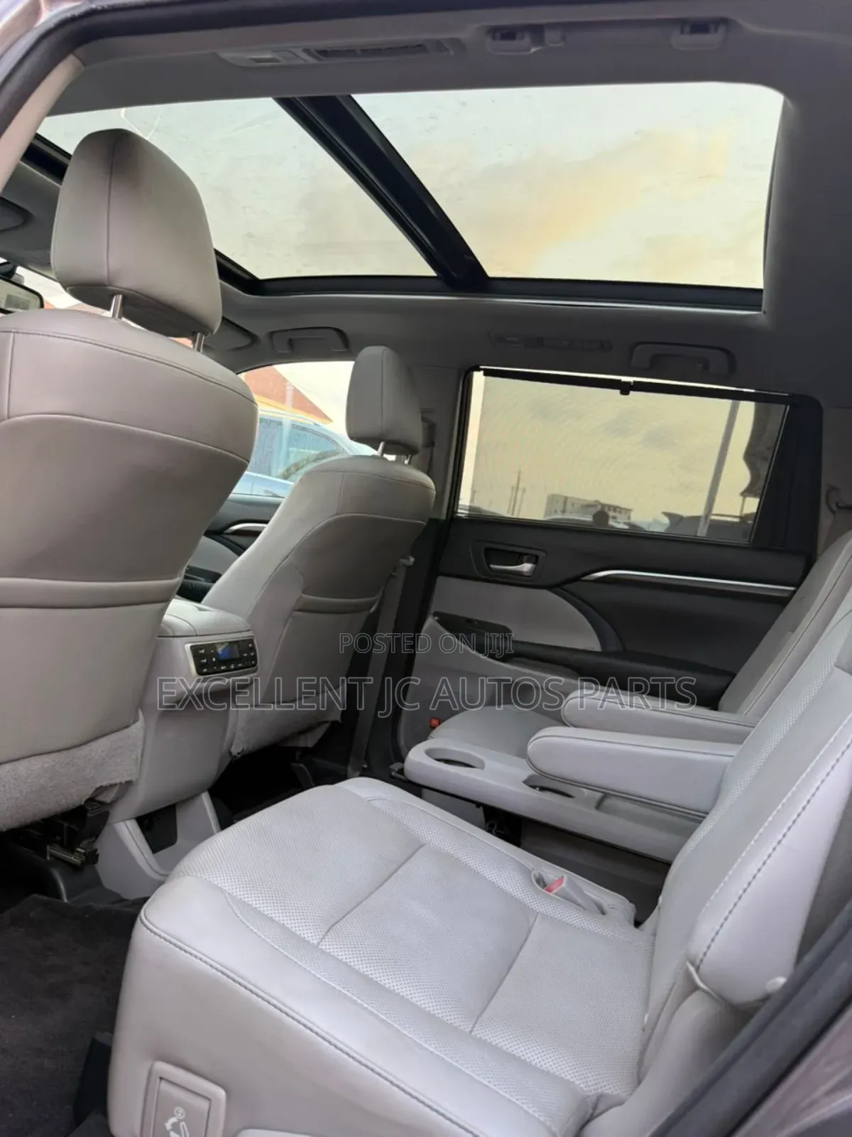 Toyota Highlander Limited V6 4x2 (3.5L 6cyl 6A) 2016 Gray