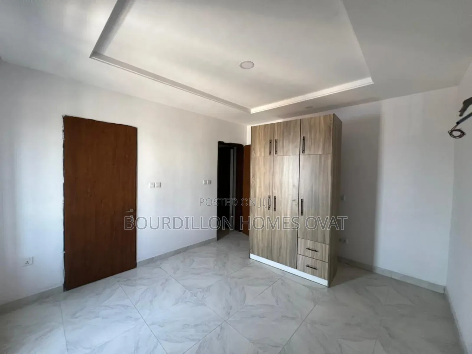 3bdrm Apartment in Lekki Phase 1 Lagos for rent