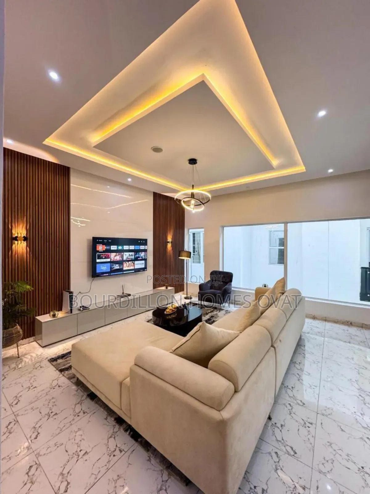 2bdrm Apartment in Lekki Phase 1 for rent