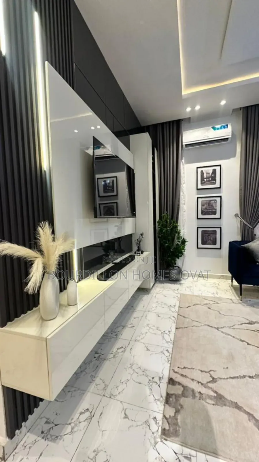 Furnished 2bdrm Apartment in Lekki Phase 1 for sale