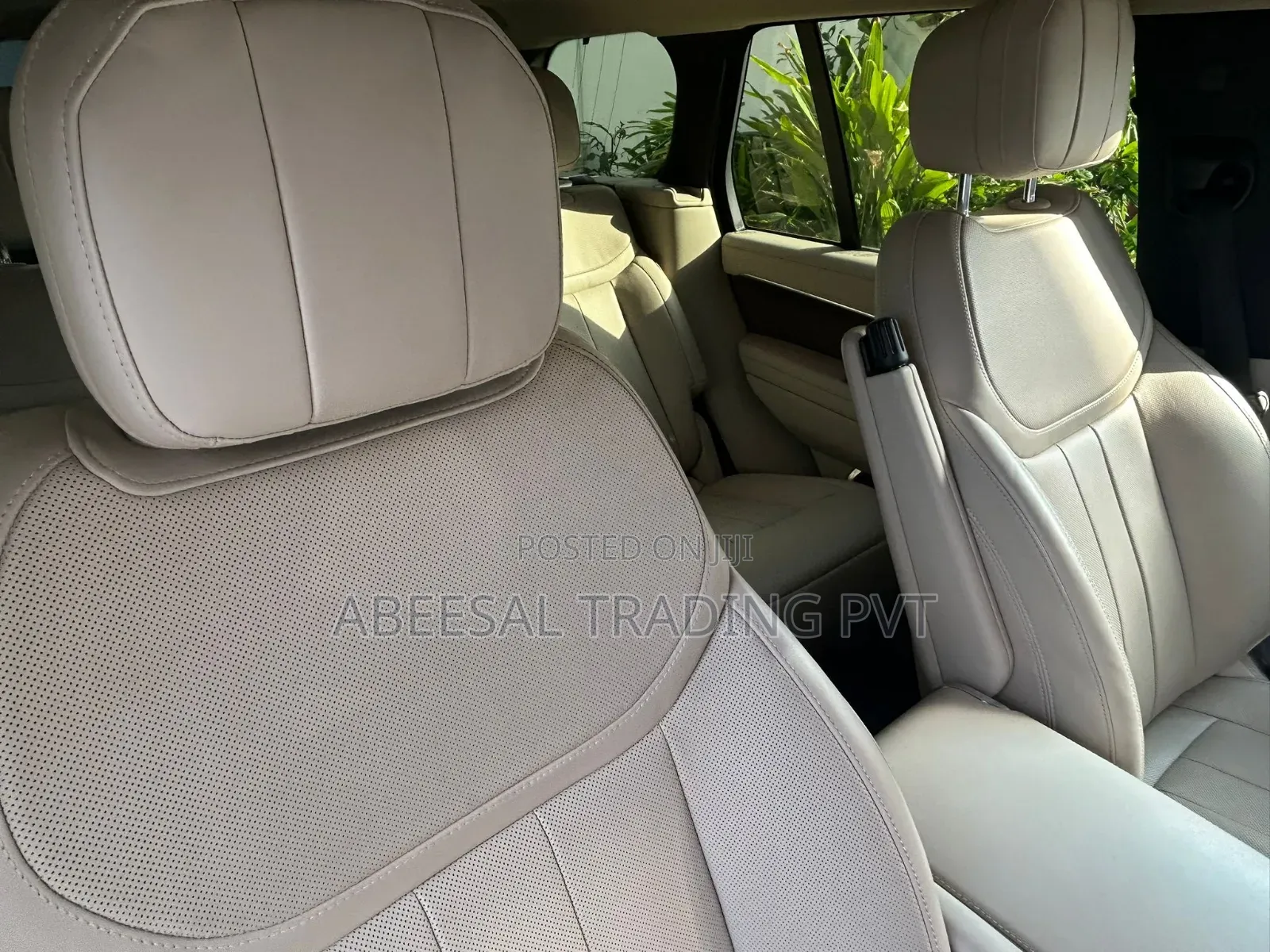 Land Rover Range Rover Vogue 2023 Gray