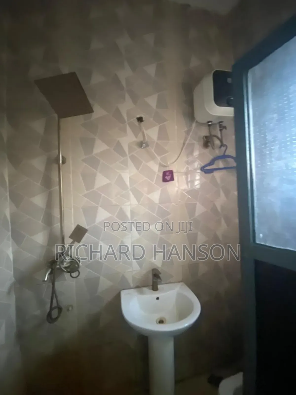 2bdrm Apartment in Through Terra Annex for rent