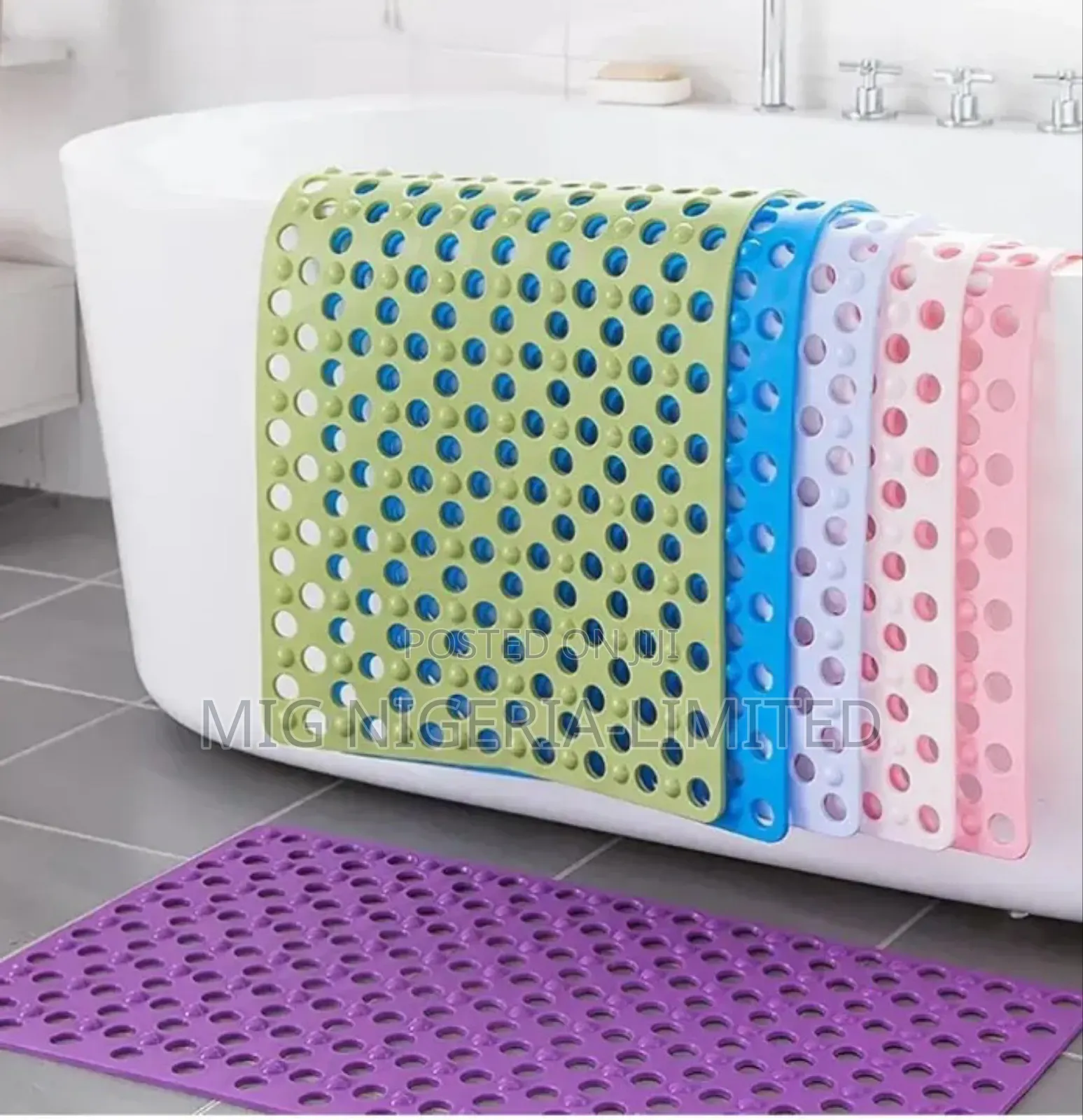 Shower Mat Rubber Anti-Slip Quadrant Bath Mat 50cmx80cm