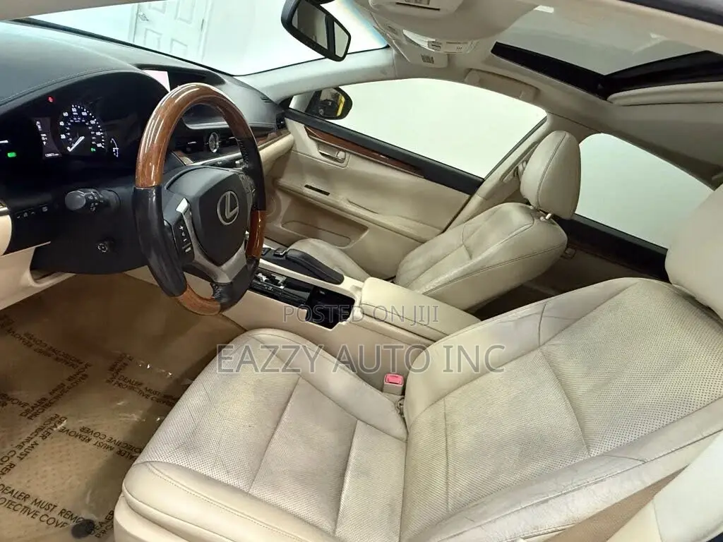 Lexus ES 300H FWD 2013