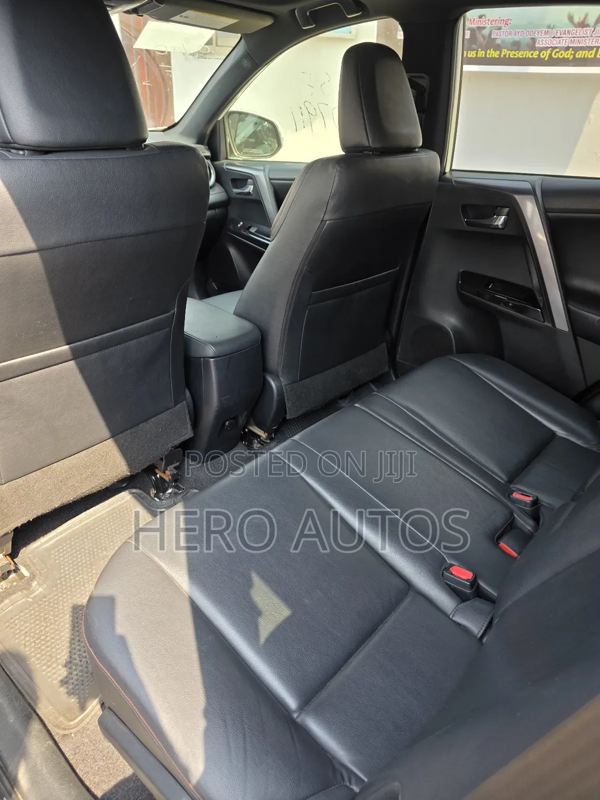 Toyota RAV4 SE AWD (2.5L 4cyl 6A) 2016 White