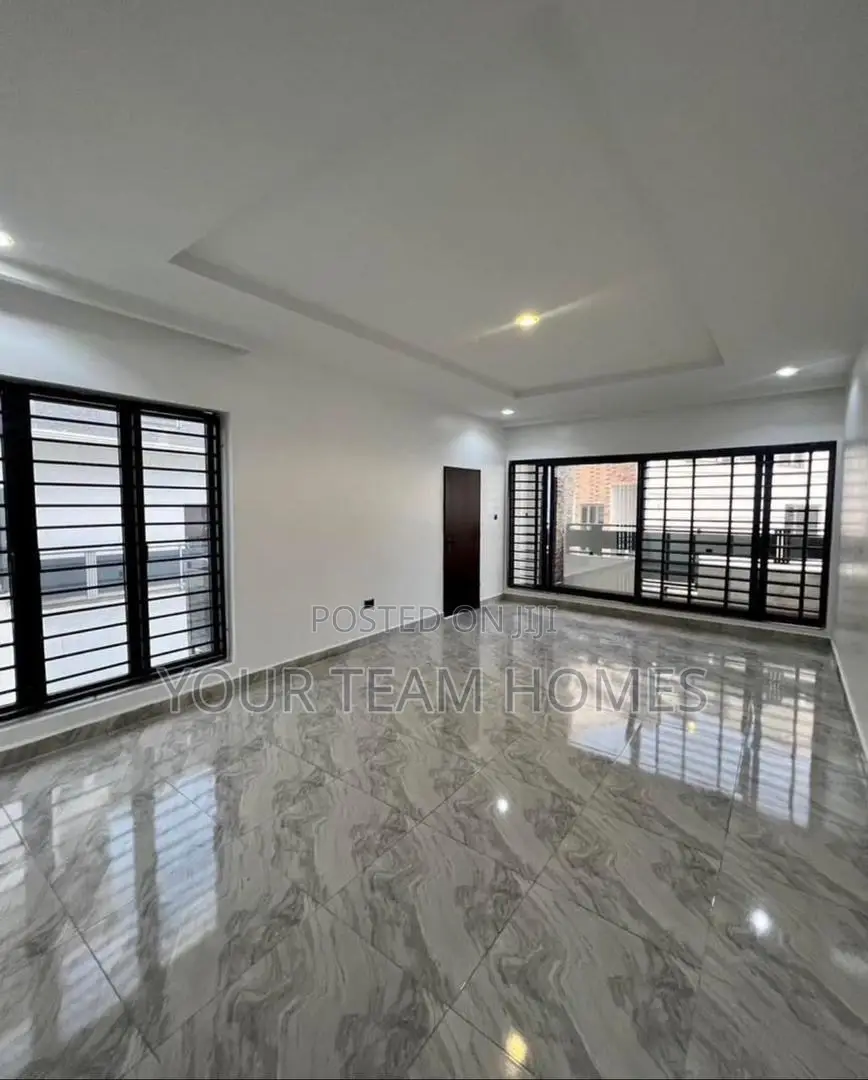 6bdrm Duplex in Asokoro for sale