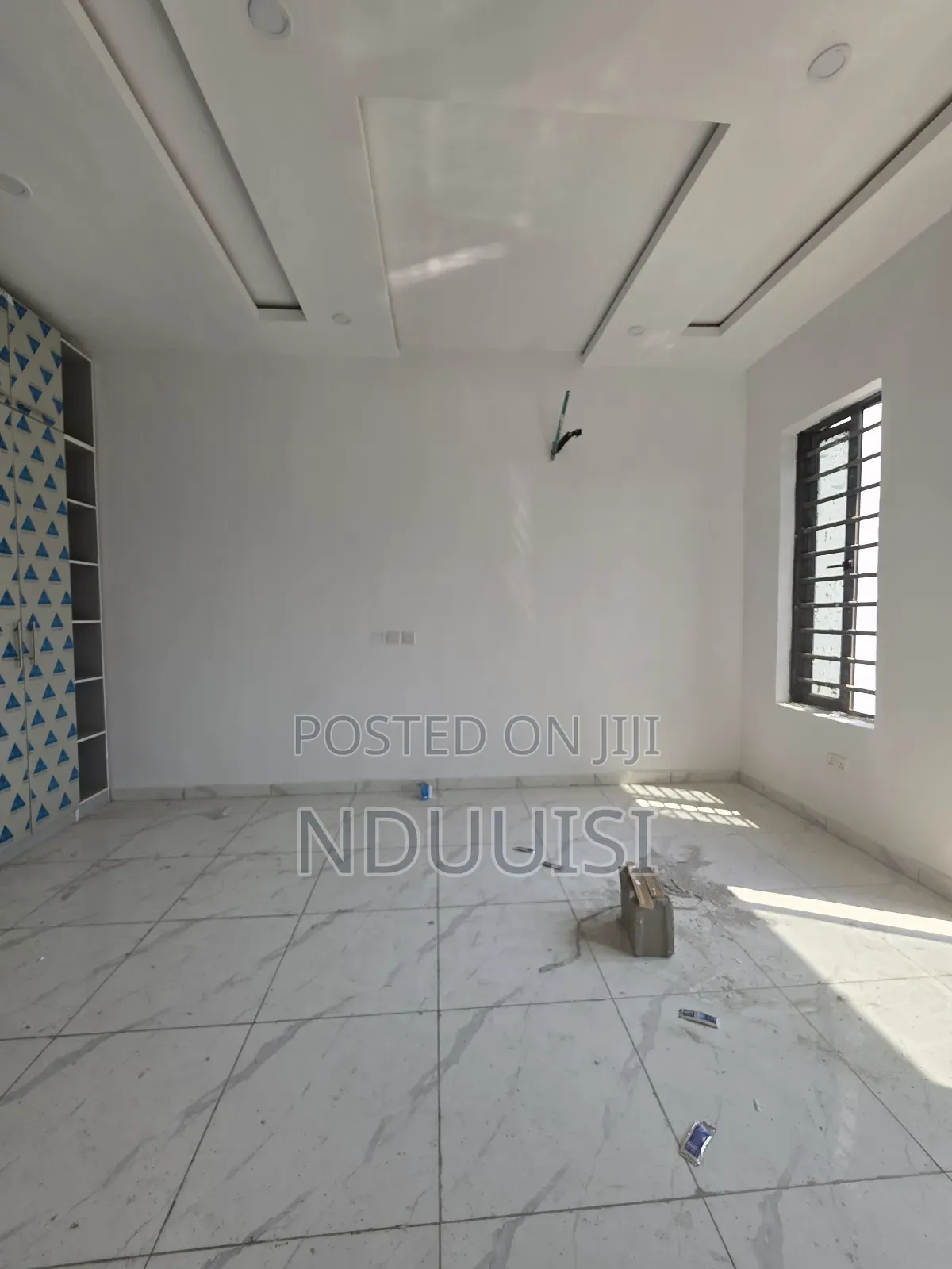 4bdrm Duplex in Ologolo for sale