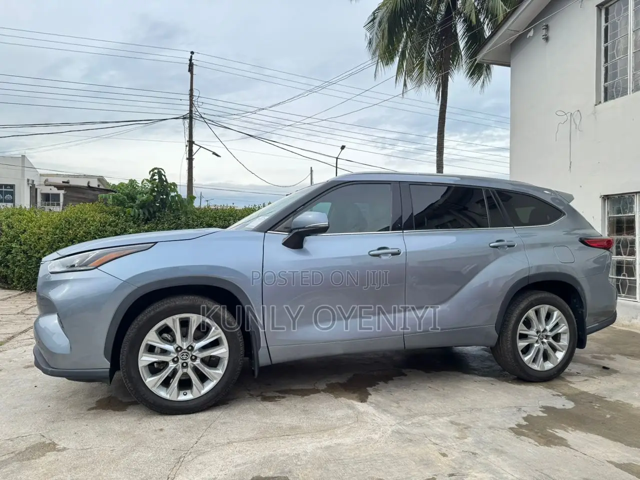 Toyota Highlander Limited 2021 Blue