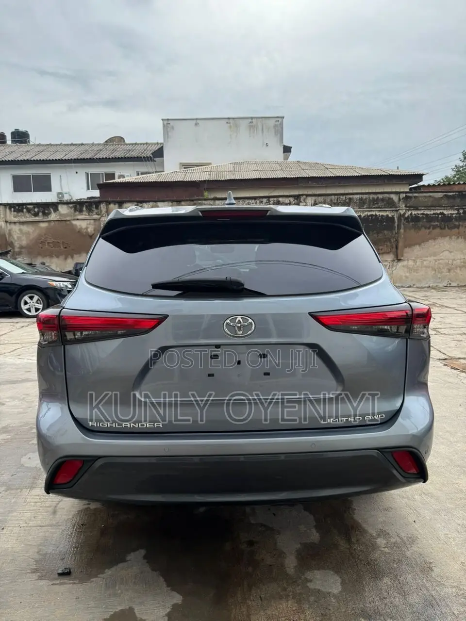 Toyota Highlander Limited 2021 Blue