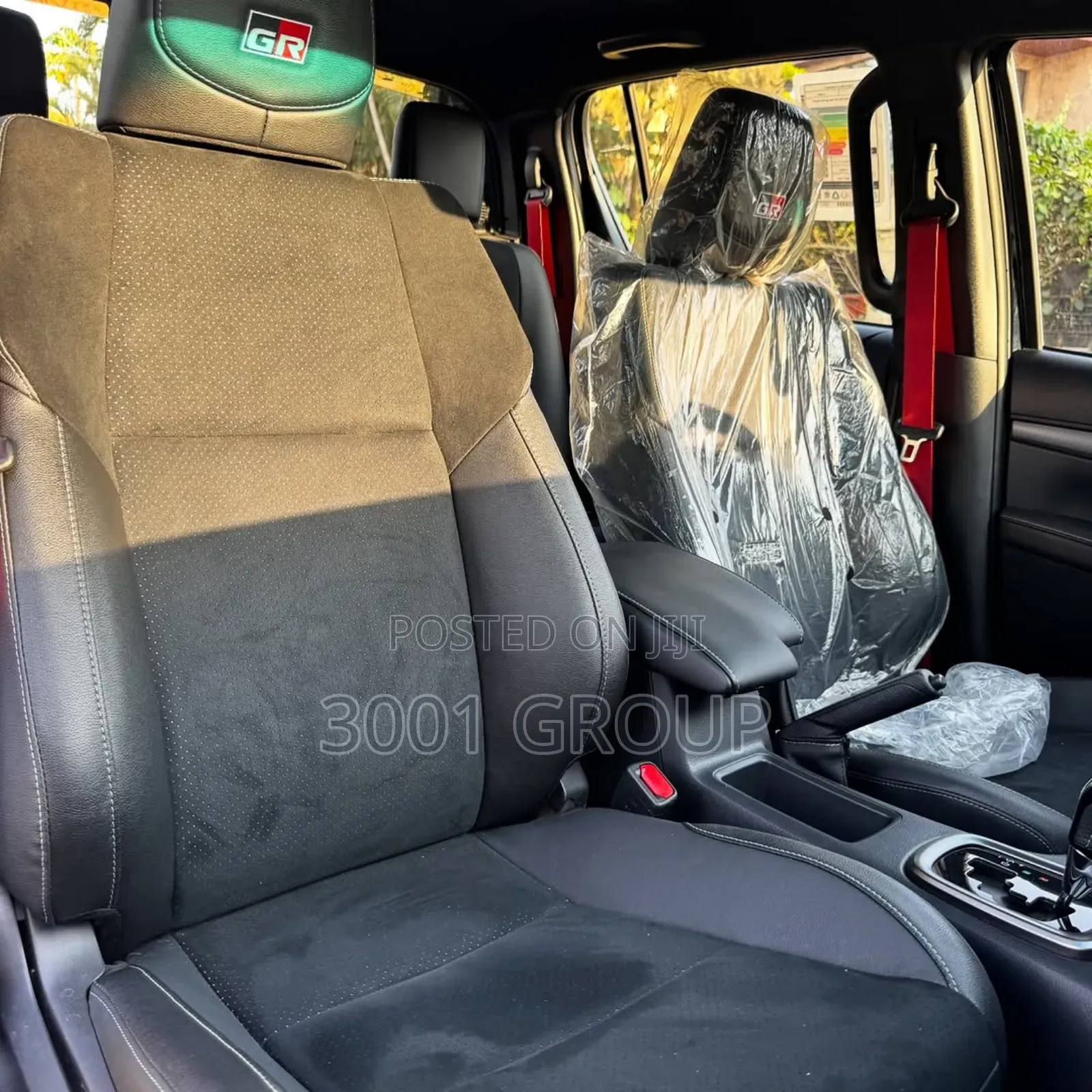 New Toyota Hilux 2025 Black