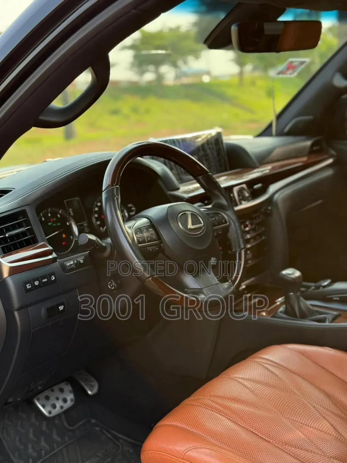 Lexus LX 570 (5 seats) AWD 2020 Black