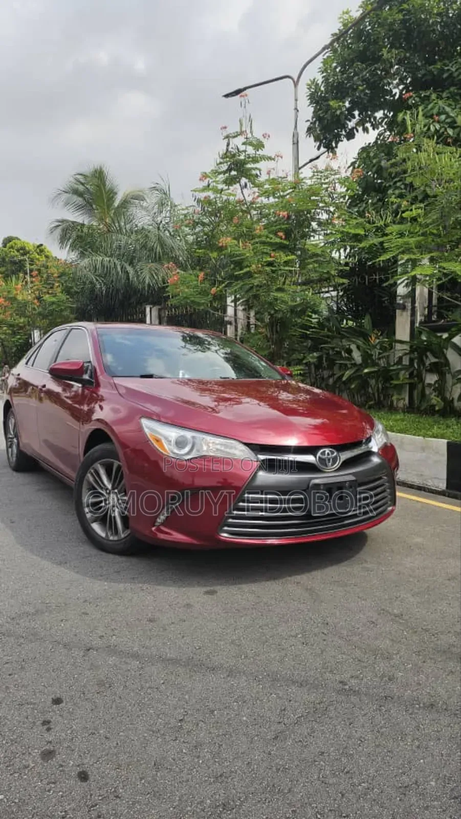Toyota Camry LE 4dr Sedan (2.5L 4cyl 6A) 2015 Red