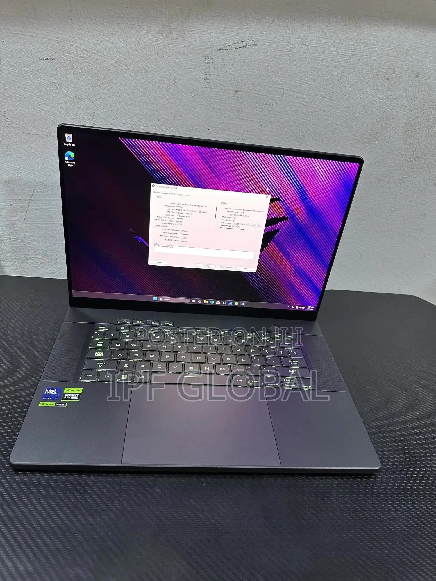Laptop Asus ROG Zephyrus G16 16GB Intel Core Ultra 9 SSD 1T