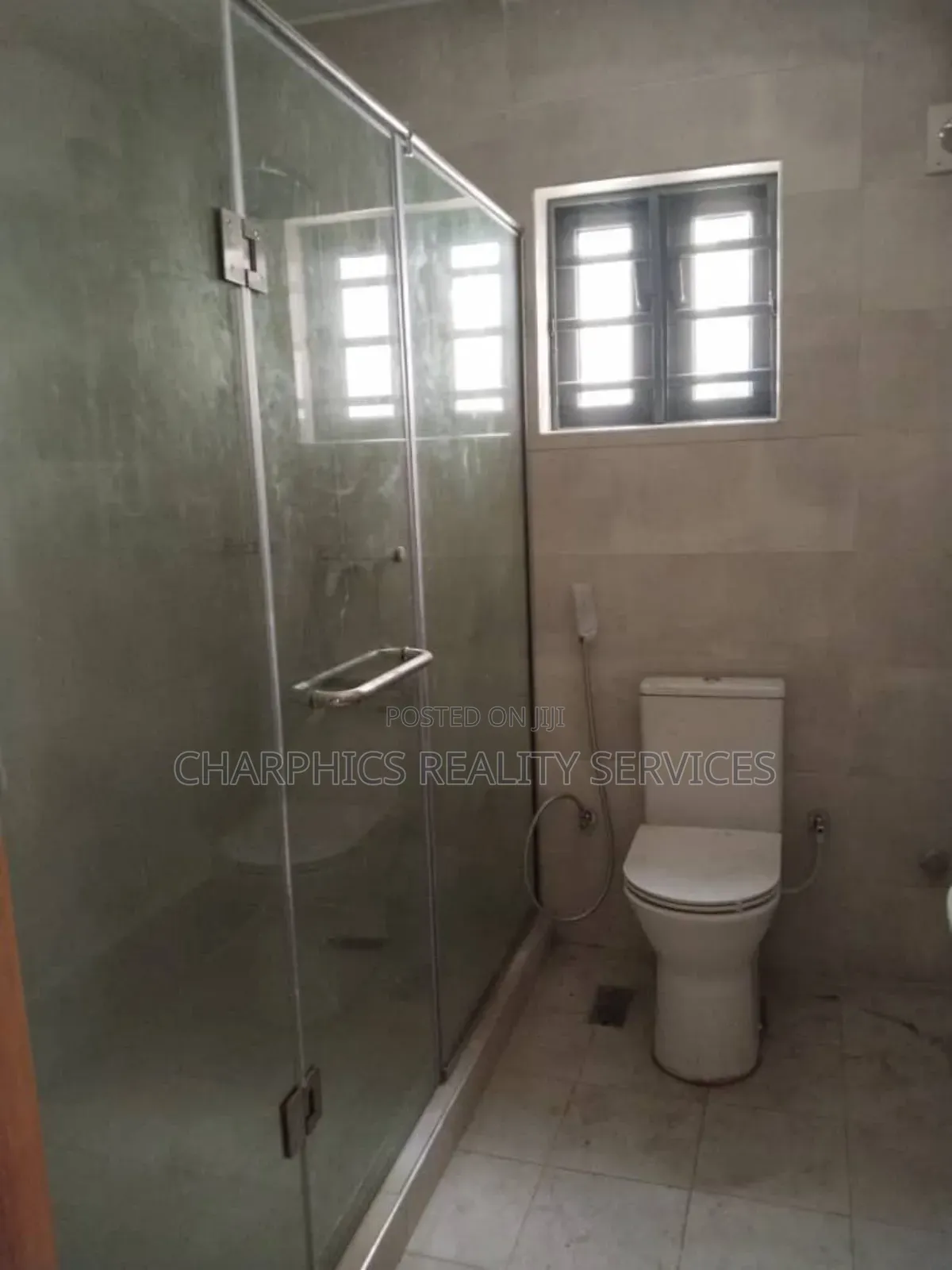 3bdrm Apartment in Ikeja GRA for rent