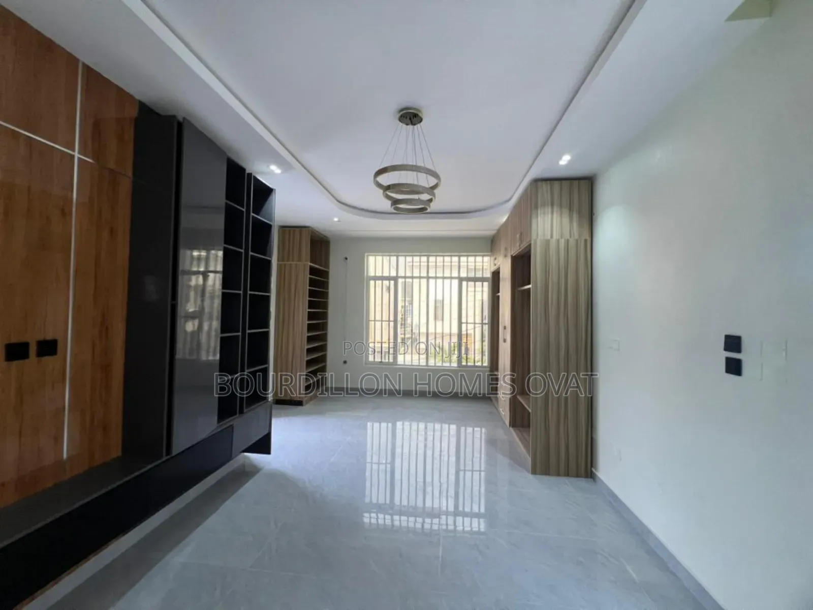 5bdrm Duplex in Osapa London Lekki for sale