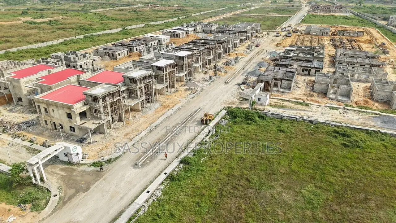 Furnished 2bdrm Bungalow in Lekki Avaition Town for sale